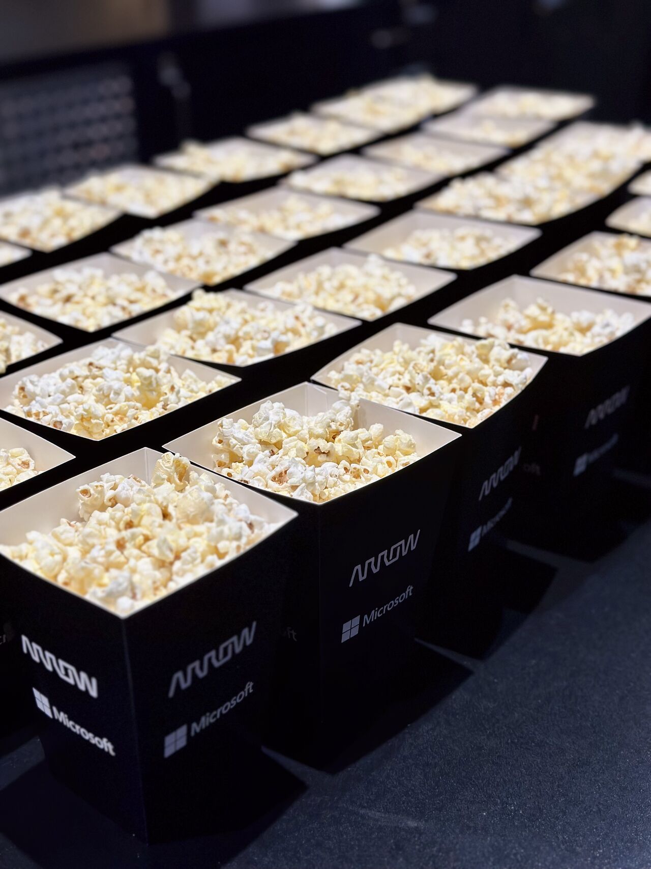 1758729817158-1 1758729817158 1